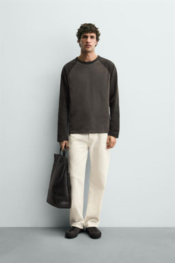 COLOUR BLOCK T-SHIRT