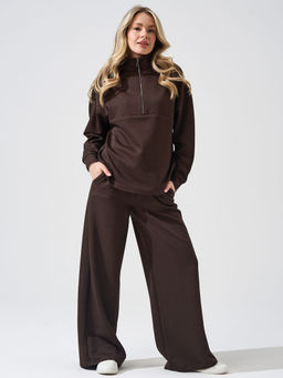 Костюм в стиле спорт-шик Жаккард