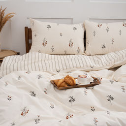 КПБ Чистый хлопок евро макси, наволочки 50х70, поплин, 100% хлопок, Гербариум Пододеяльник 200х220 с прорезью, простыня классическая 235х260 подшита с 4-х сторон, наволочки 50х70 с клапаном - 2 шт. - Традиция фото 3