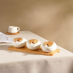 Банки для сыпучих SL Home «Тренто», 150 мл, набор 3 шт., с ложками, на деревянной подставке, фарфор, белые