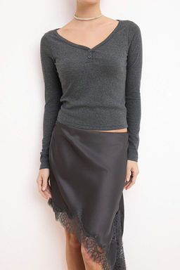 Antrasit Regular/Normal Kal?p V Yaka Uzun Kollu Triko gorunumlu Orme Bluz TWOSS26BZ00174 - Trendyolmilla фото 3