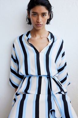 Vestido midi con cinturon de anudar