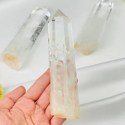 Природный кристалл Горного Хрусталя