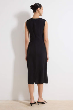 Siyah Vucudu Saran Aksesuarl? Midi Dokuma Elbise TWOSS25EL00204