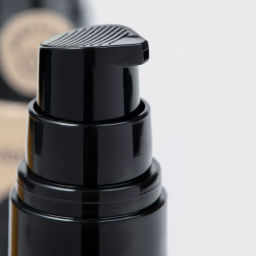 Vivienne Sabo Тональный крем со сцен. эффектом Cabaret Premiere тон 04  фото 5