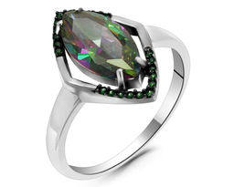 Кольцо из серебра мистик кварц, наноизумруд, Камея