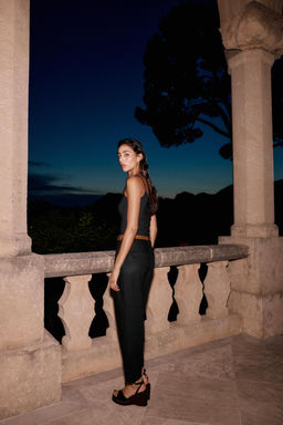 LINEN BELTED STRAIGHT-LEG TROUSERS