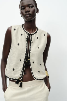 TASSEL EMBROIDERED GILET