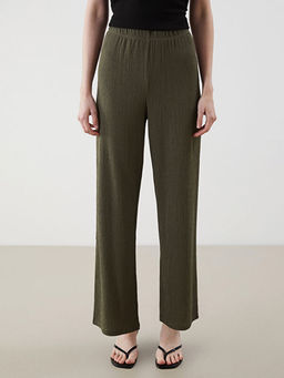 Beli Lastikli Dokulu Kad?n Pantolon