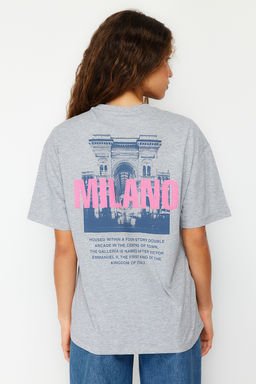 TRENDYOLMILLA Beyaz %100 Pamuk Bask?l? Oversize/Genis Kal?p Bisiklet Yaka Orme T-Shirt TWOSS24TS00066 фото 6