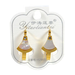 Серьги бижутерия с перламутром Веер 11*23мм, 4,3г