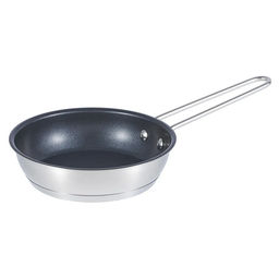 51795 WERNER Набор посуды CASINA из 4 пр. (ковш 14х7,5 см/1,2 л, кастрюля с крышкой 14х7,5 см/1,2 л, сковорода 16х4 см), с индукционным дном. Материал: нержавеющая сталь 18/10. Толщина стенок: 0,6 мм, толщина дна: 3,1 мм.