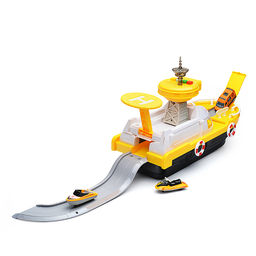 Катер в комплекте с машиной, желтый, в коробке