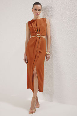 TRENDYOLMILLA Yag Yesili A Kesim Cut Out ve Aksesuar Detayl? Maxi Dokuma Krep Elbise TWOSS25EL00017 фото 40