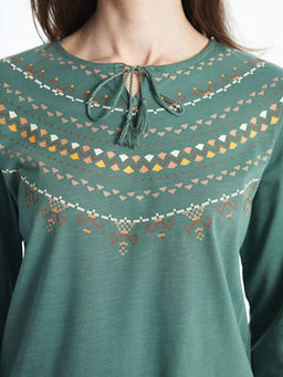 Ba?lamal? Yaka Desenli Kad?n Bluz