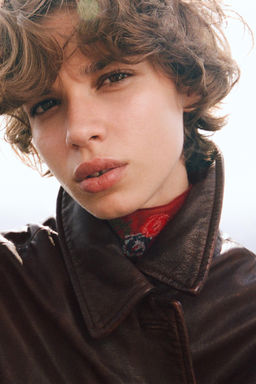 WASHED EFFECT LEATHER JACKET - Zara фото 2