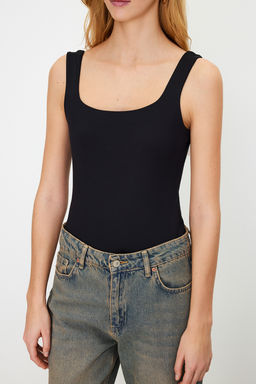 TRENDYOLMILLA Ekru Kare Yaka Fitted/Vucuda Oturan Soft Touch/Yumusak C?tc?tl? Esnek Orme Body TWOSS24BD00001  фото 5