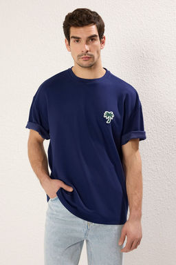 Lacivert Oversize/Genis Kesim Palmiye Patchli Interlok T-Shirt TMNSS25TS00024