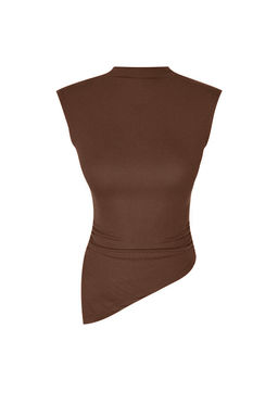 Kahverengi Dik Yaka Buzgu/Drape Detayl? Fitted/Vucuda Oturan Asimetrik Orme Bluz TWOSS24BZ00534