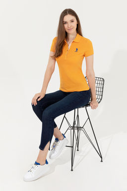 Женская желтая базовая футболка Неожиданная скидка в корзине