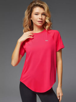 Спортивная футболка свободного кроя