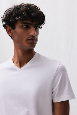 Camiseta con escote de pico Slim Fit - H&m фото 3