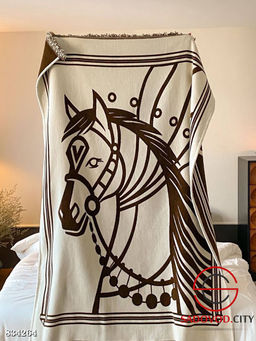 Велюровое покрывало на кровать