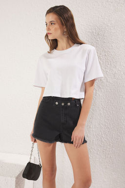 TRENDYOLMILLA Siyah More Sustainable Y?rt?kl? Kruvaze Yuksek Bel Denim Sort TWOSS25SR00047