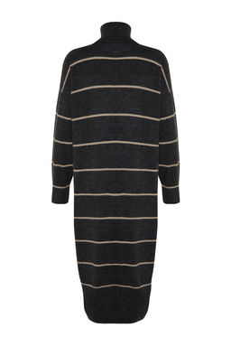 TRENDYOLMILLA Tas Maxi Triko Genis Kal?p Yumusak Dokulu Elbise TWOAW24EL00056  фото 22