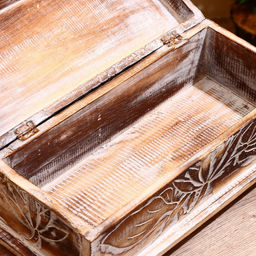 Шкатулка «Цветы», 40×20×18 см, дерево албезия, светло-коричневая