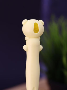 Ролик для чистки одежды "Yellow volumetric bear", 10 см*60 листов