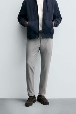 PANTAL?N SLIM FIT CONFORT / Gris