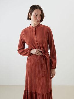 Hakim Yaka Dokulu Elbise