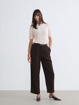 Beli Kemerli Loose Fit Kad?n Pileli Pantolon