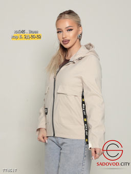 Ветровка женская весенняя