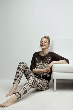 Женский домашний костюм с брюками и кофтой 22 В