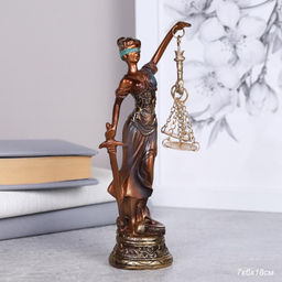 Статуэтка Фемида 18 см / F717 /уп 48/