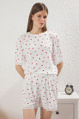 Trendyolmilla Beyaz Kalpli ve Sloganl? Dantel Detayl? Fitilli Sortlu Orme Pijama Tak?m? THMSS25PT00338 фото 2