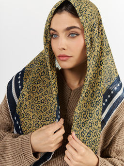 Большой, мягкий, тонкий и очень нежный двусторонний платок с рисунком