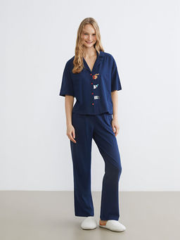 G?mlek Yaka Bask?l? Kad?n Pijama Tak?m?