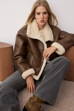 Kahverengi Oversize Kal?p Pelus Detayl? Suni Deri Mont TWOAW26MO00018