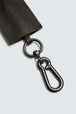 LEATHER PENDANT KEYRING - Zara фото 5