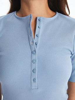 Bisiklet Yaka Dokulu Kad?n Ti??rt