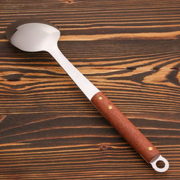 Ложка сервировочная с деревянной ручкой, длина 35 см, длина ручки 14.5 см, черпало 7×11 см