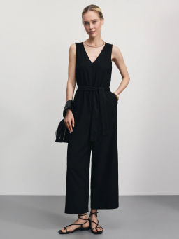 Комбинезон из фактурной ткани / Zarina