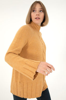 Женская водолазка светло-коричневого цвета меланжевого цвета Неожиданная скидка в корзине