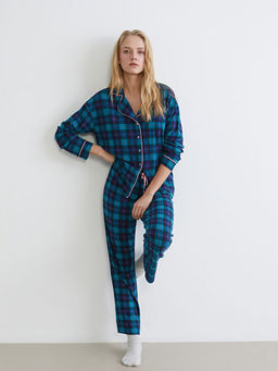 G?mlek Yaka Ekose Kad?n Pijama Tak?m?