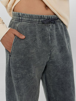 Брюки джоггеры мужские серые с обработкой эйсид - Mark formelle фото 5