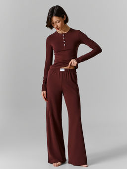 КОМПЛЕКТ ЖЕНСКИЙ (ДЖЕМПЕР, БРЮКИ)