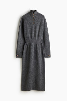 Vestido de punto con cuello perkins
